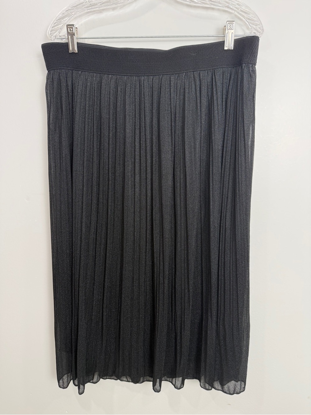 Women's Black Pleated Midi Skirt with Elastic Waistband